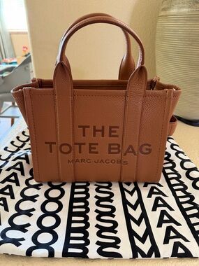 Marc Jacobs The Tote Bag — SMALL